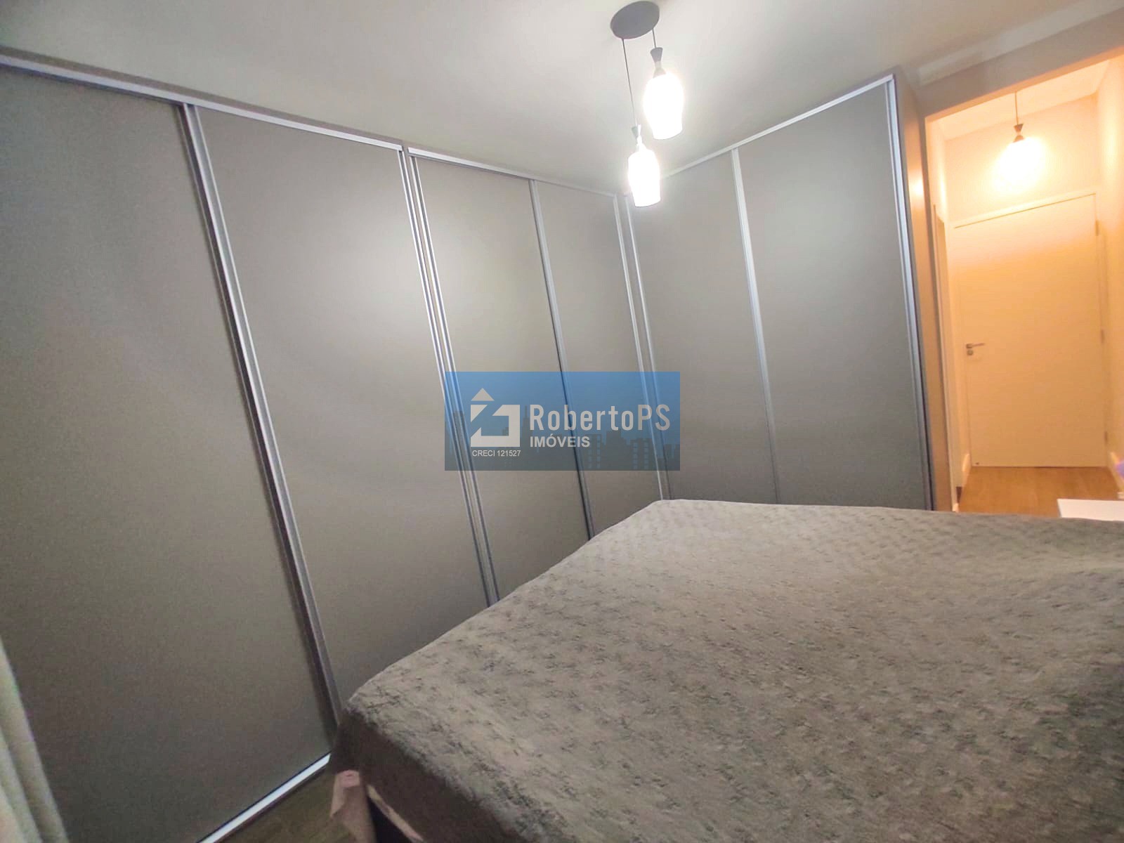 Casa de luxo em condomínio no Urbanova, São José dos Campos-SP: 3 quartos, 3 suítes, 3 salas, 4 banheiros, 4 vagas, 210m².