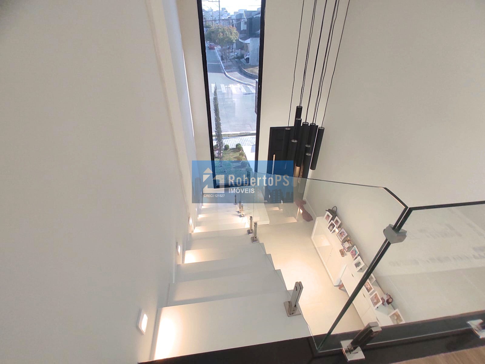 Casa de luxo em condomínio no Urbanova, São José dos Campos-SP: 3 quartos, 3 suítes, 3 salas, 4 banheiros, 4 vagas, 210m².