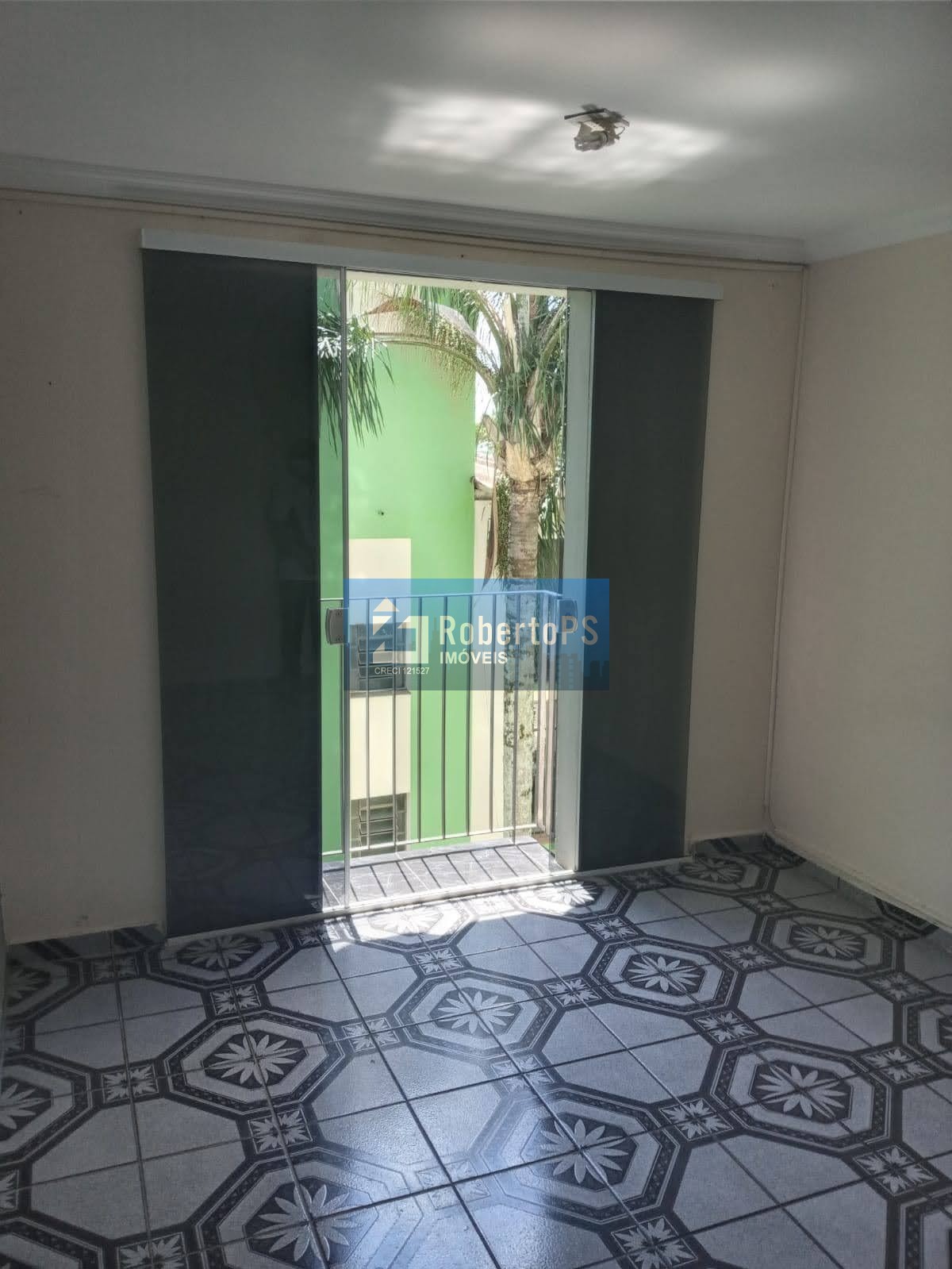Apartamento à venda em São José dos Campos-SP, no Bosque dos Eucaliptos: 1 quarto, 1 sala, 1 banheiro!