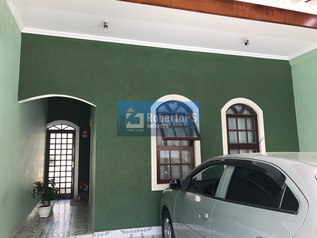 Imperdível Casa à Venda em São José dos Campos-SP, Bairro Jardim Sul: 3 Quartos, 1 Suíte, 2 Salas, 2 Banheiros, 2 Vagas, 179m².