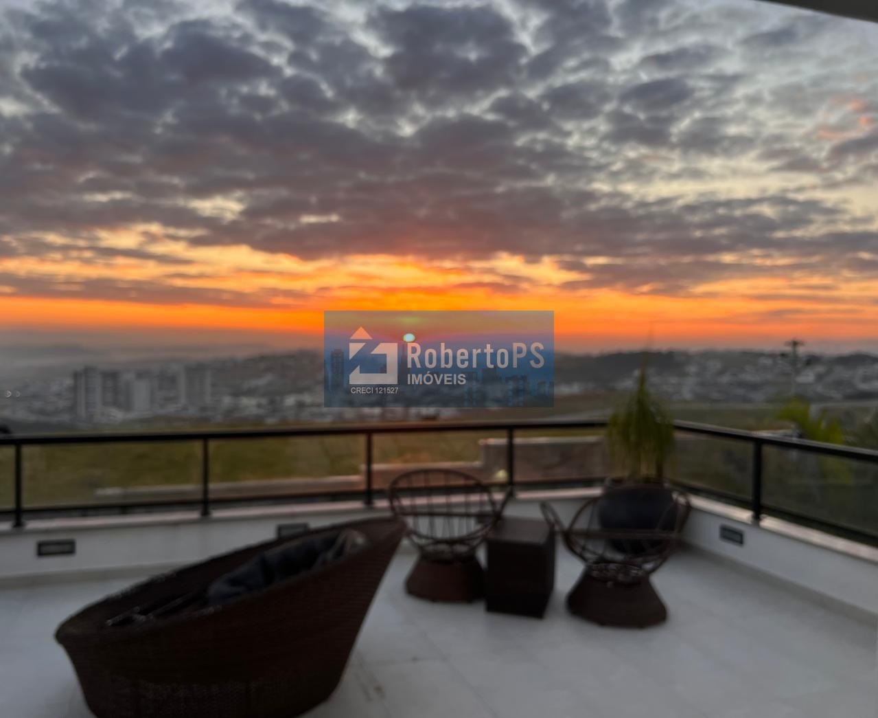 Casa de alto padrão em condomínio no Urbanova, São José dos Campos-SP: 4 quartos, 3 suítes, 2 salas, 5 banheiros, 2 vagas, 484m²