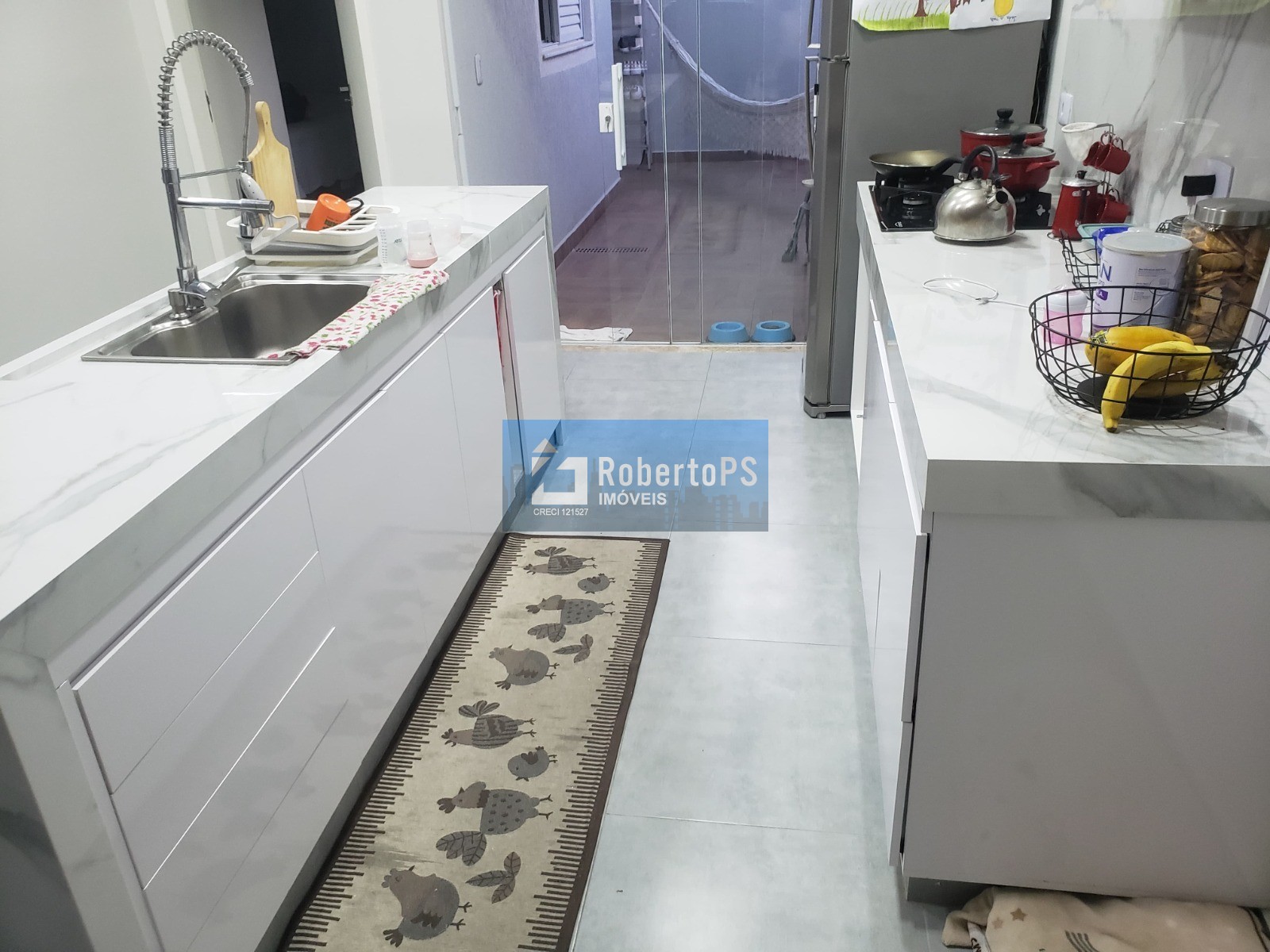 Venda de Casa em Jacareí-SP: 3 Quartos, 1 Suíte, 3 Salas, 2 Banheiros, 2 Vagas de Garagem, 100m² - Loteamento Villa Branca. - foto 17