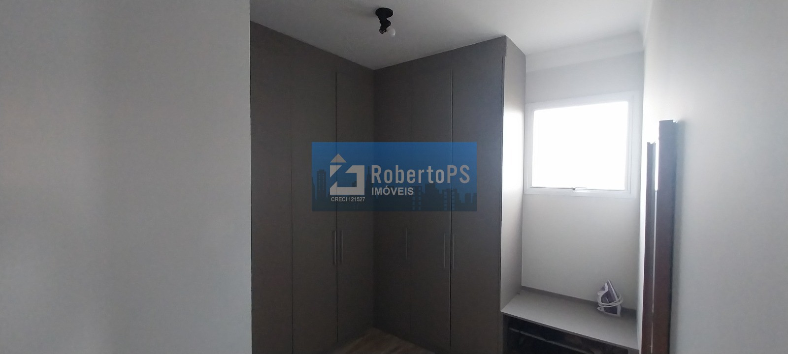 Impecável Casa em Condomínio à Venda em Urbanova, São José dos Campos-SP: 3 Quartos, 3 Suítes, 3 Salas, 5 Banheiros, 5 Vagas, 443m²!