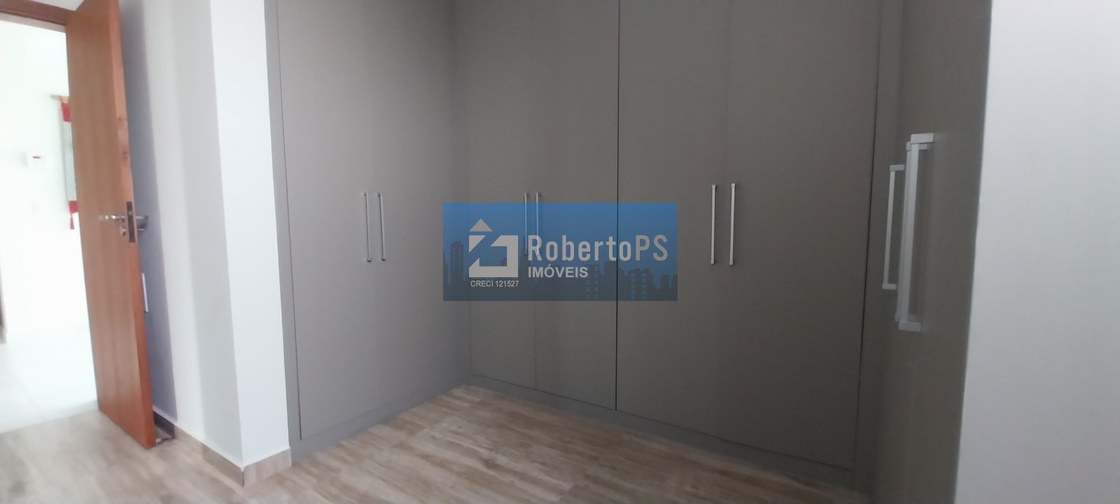 Impecável Casa em Condomínio à Venda em Urbanova, São José dos Campos-SP: 3 Quartos, 3 Suítes, 3 Salas, 5 Banheiros, 5 Vagas, 443m²!
