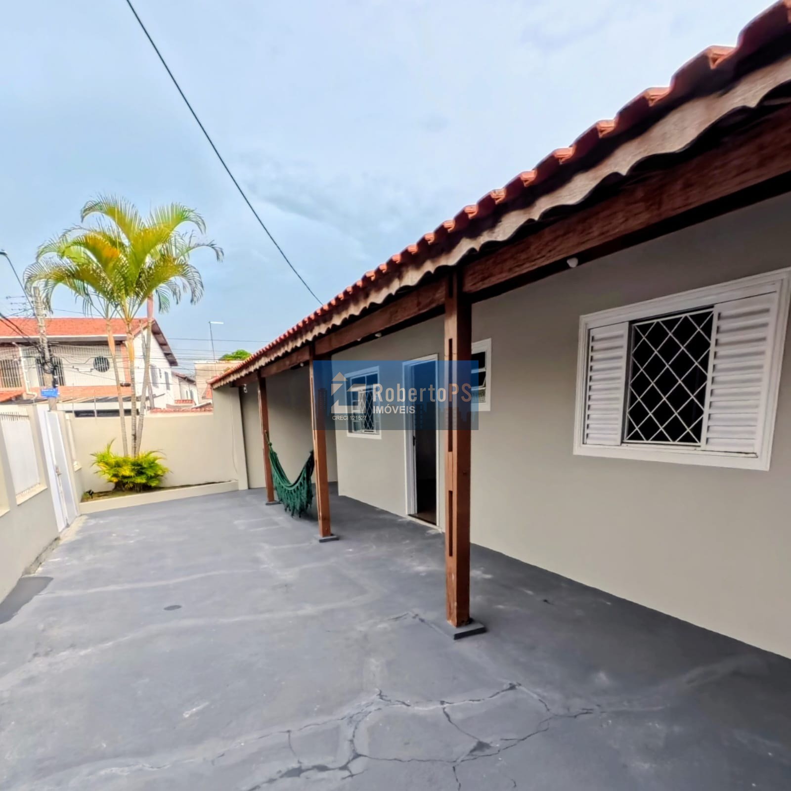 Casa com 2 quartos 1 suíte e 100m2 de construção no Jardim Oriente