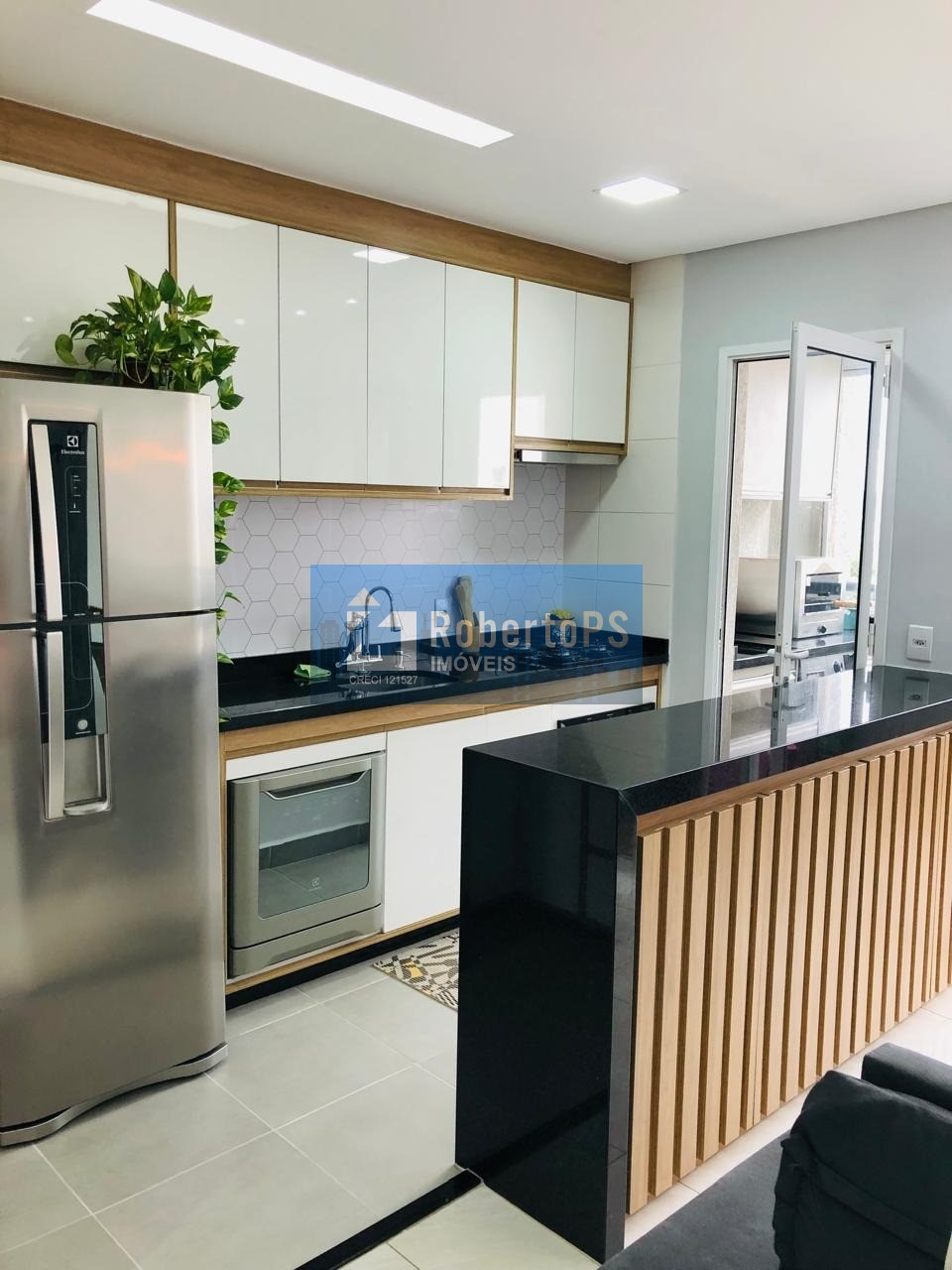 Apartamento com 3 dormitórios sendo 1 suíte e 2 vagas cobert