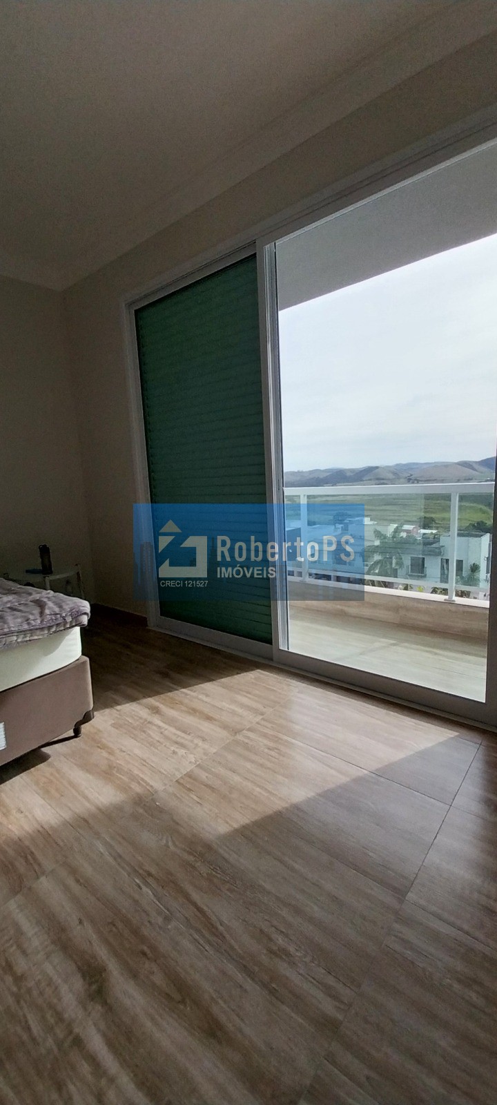 Impecável Casa em Condomínio à Venda em Urbanova, São José dos Campos-SP: 3 Quartos, 3 Suítes, 3 Salas, 5 Banheiros, 5 Vagas, 443m²!