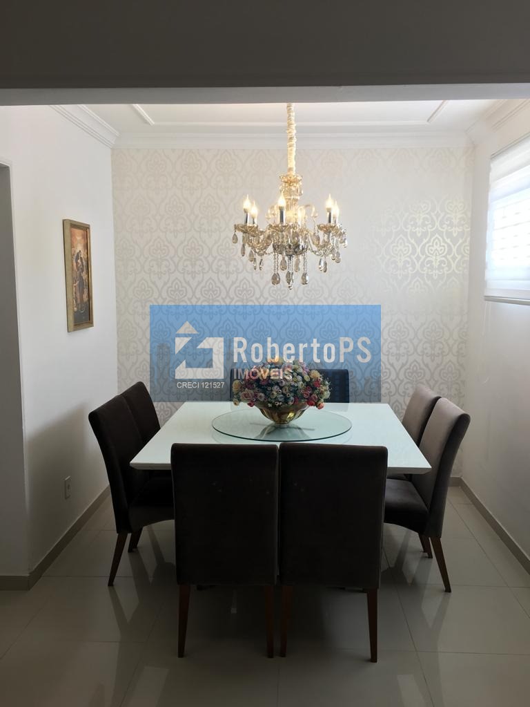Excelente oportunidade: Casa à venda em São José dos Campos-SP, Jardim das Indústrias, 3 quartos, 2 suítes, 1 sala, 3 banheiros, 2 vagas, 250m²!