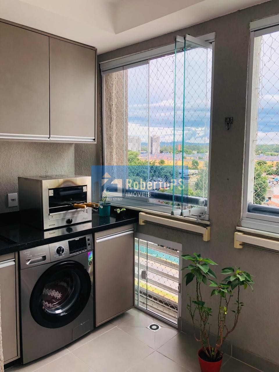 Apartamento com 3 dormitórios sendo 1 suíte e 2 vagas cobert