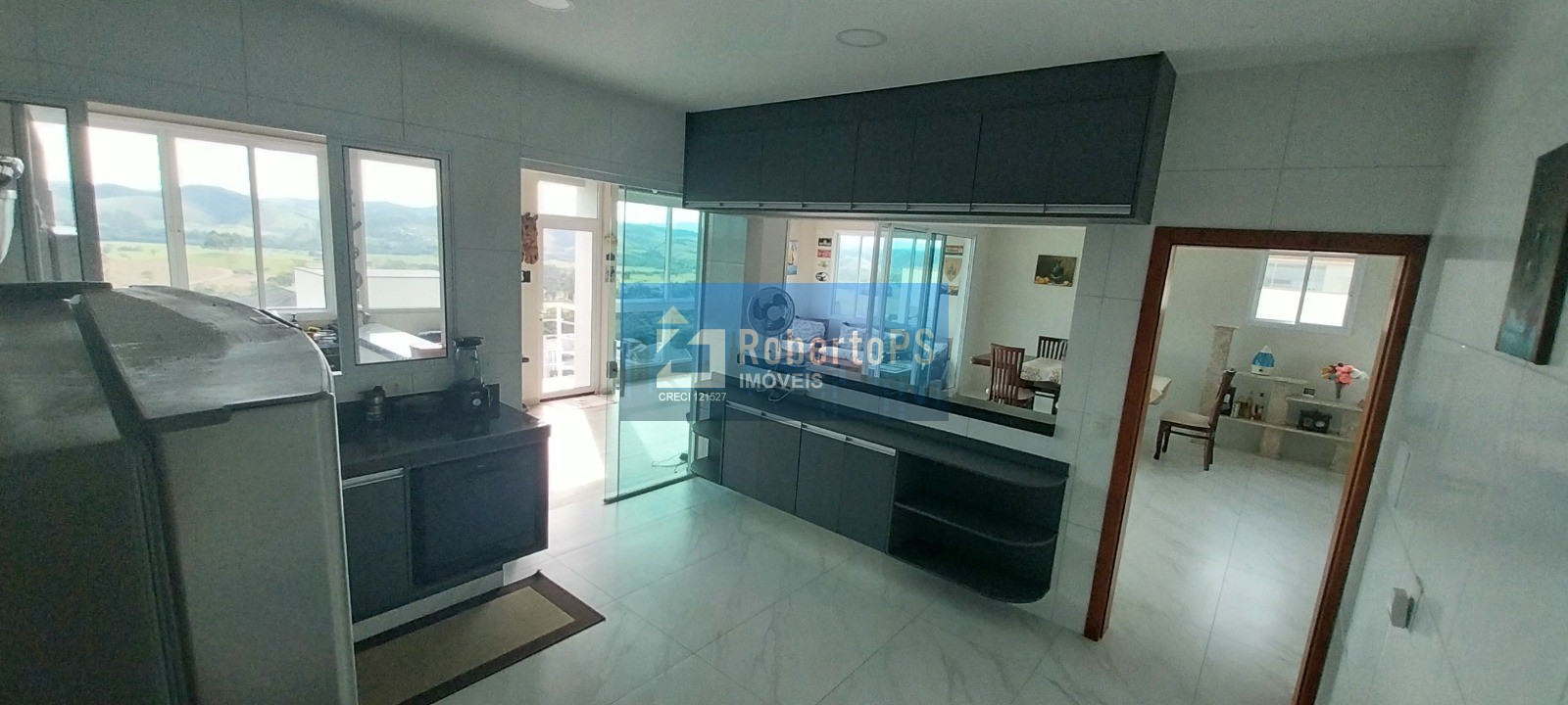 Impecável Casa em Condomínio à Venda em Urbanova, São José dos Campos-SP: 3 Quartos, 3 Suítes, 3 Salas, 5 Banheiros, 5 Vagas, 443m²!