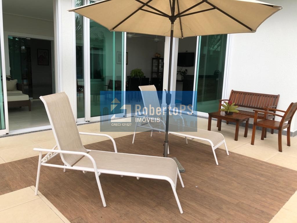 Casa de luxo em condomínio à venda em Jacareí-SP - 5 quartos, 4 suítes, 3 salas, 5 banheiros, 4 vagas de garagem, 380m².