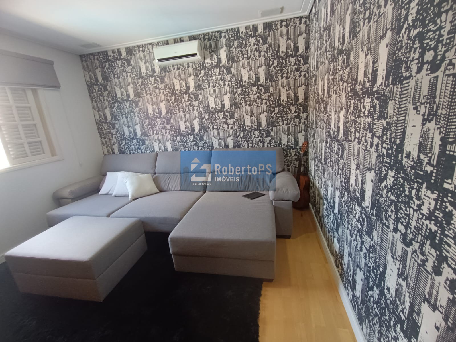 Casa de luxo em condomínio exclusivo em São José dos Campos-SP: 5 quartos, 2 suítes, 3 salas, 5 banheiros, 2 vagas, 280m².
