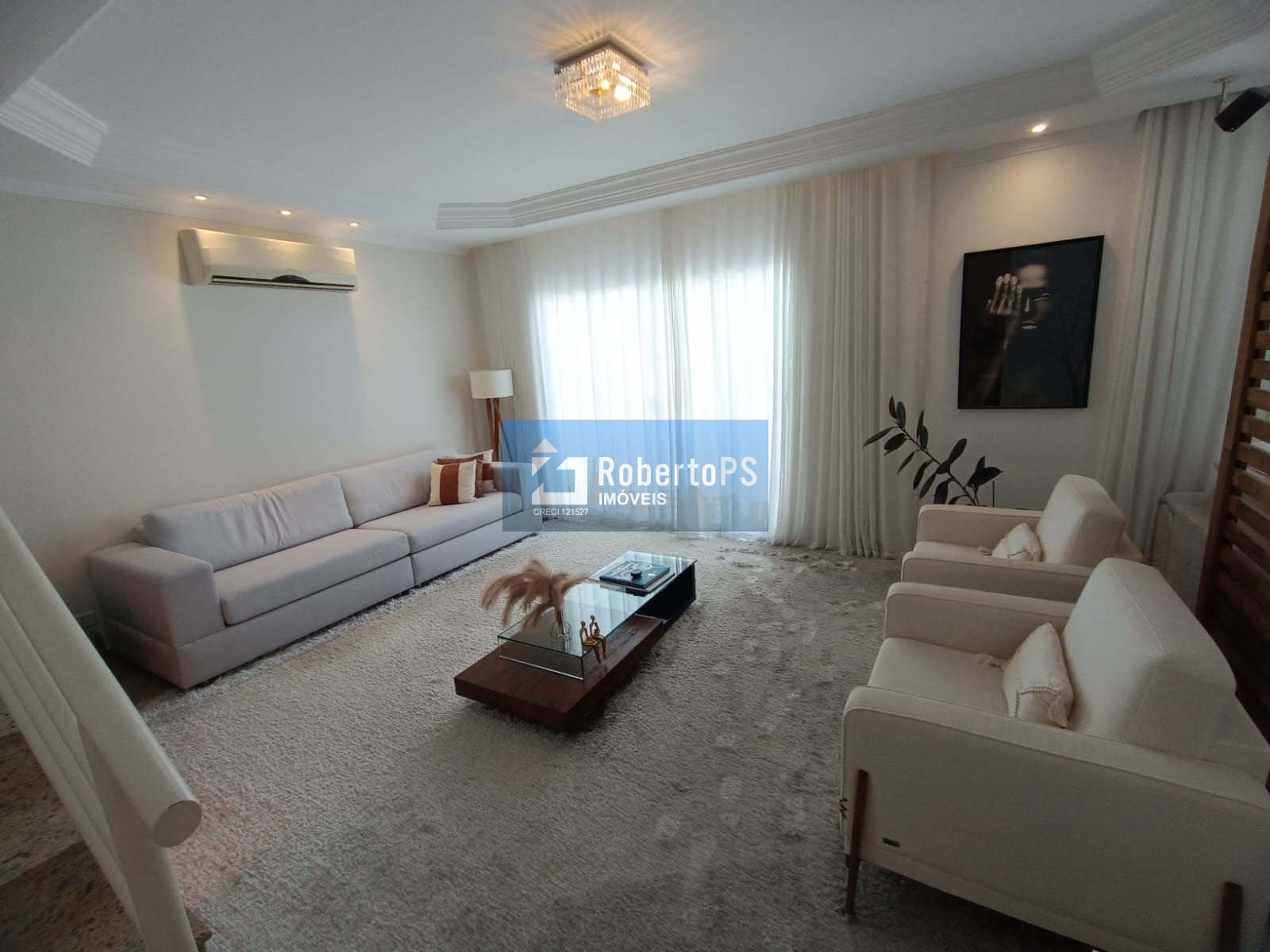 Casa de luxo em condomínio exclusivo em São José dos Campos-SP: 5 quartos, 2 suítes, 3 salas, 5 banheiros, 2 vagas, 280m².