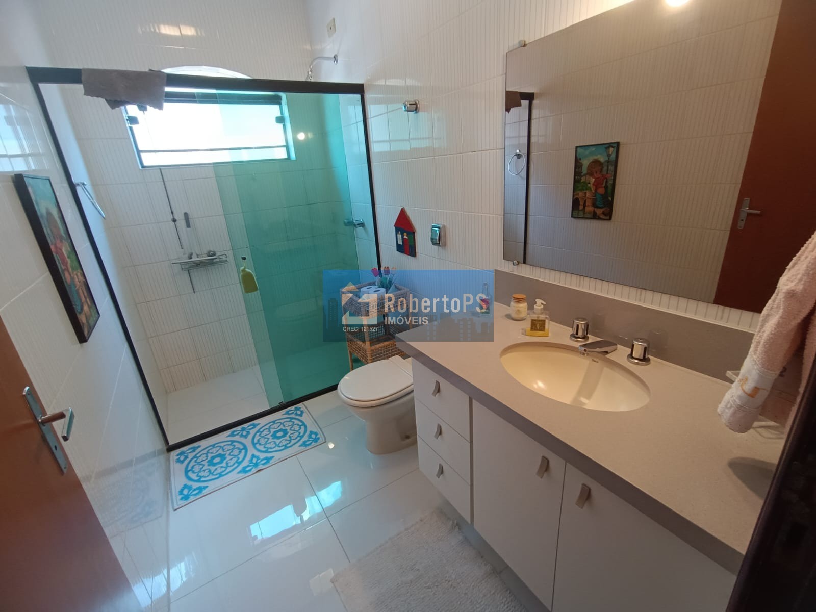 Casa de alto padrão em condomínio no Jardim das Colinas, São José dos Campos-SP: 4 quartos, 1 suíte, 3 salas, 3 banheiros, 3 vagas, 293m².