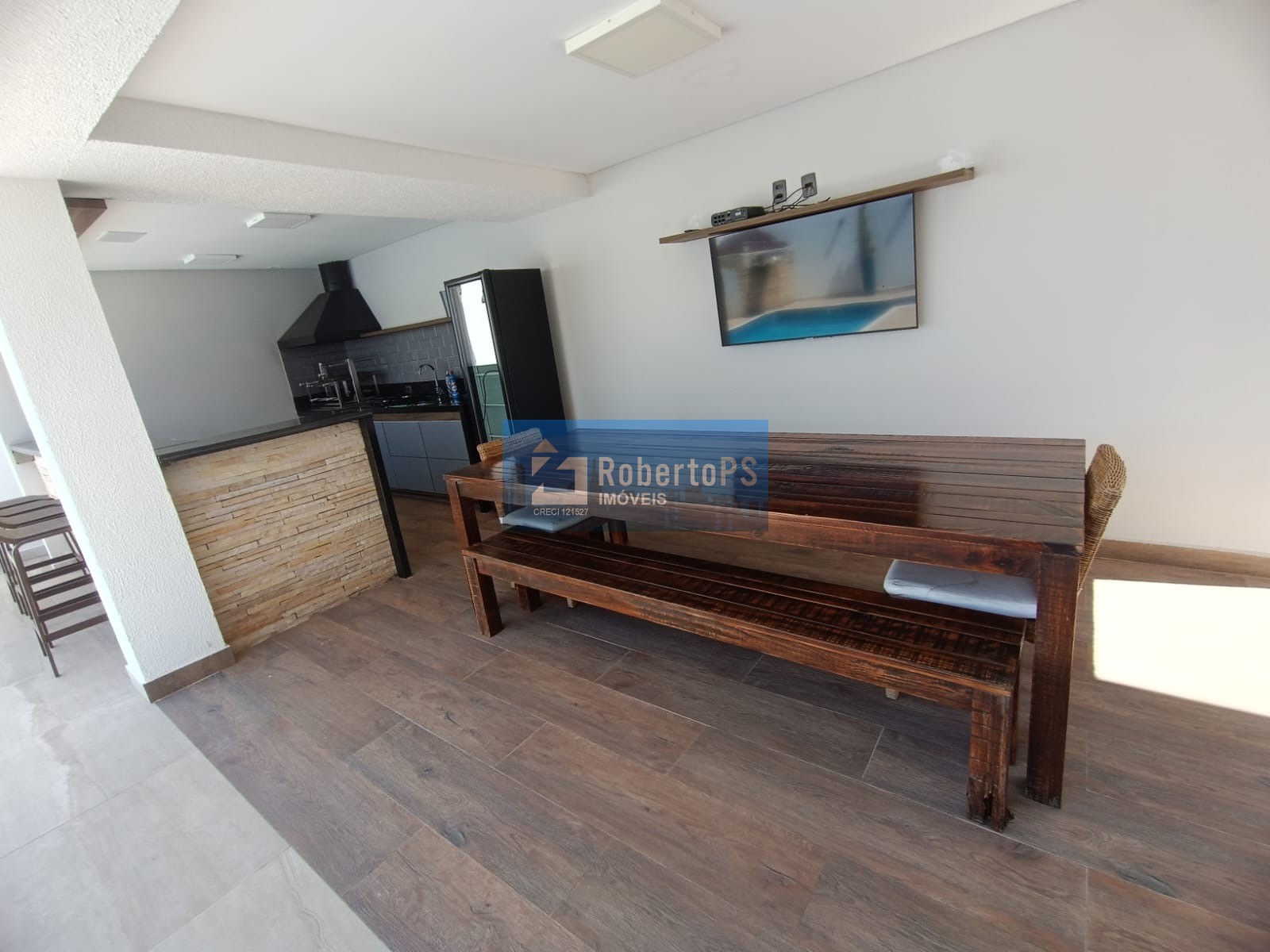 Casa de luxo em condomínio exclusivo em São José dos Campos-SP: 5 quartos, 2 suítes, 3 salas, 5 banheiros, 2 vagas, 280m².
