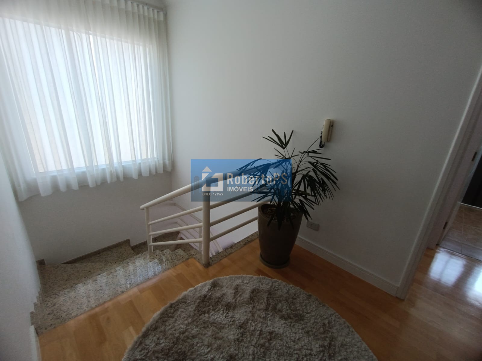 Casa de luxo em condomínio exclusivo em São José dos Campos-SP: 5 quartos, 2 suítes, 3 salas, 5 banheiros, 2 vagas, 280m².