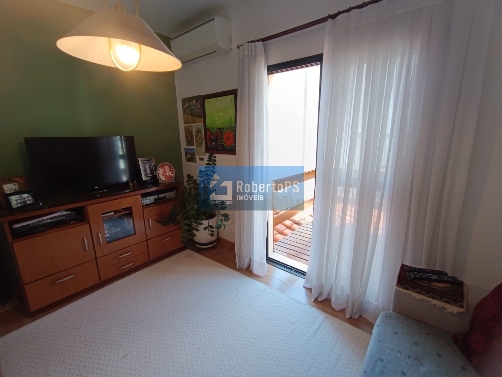 Casa de alto padrão em condomínio no Jardim das Colinas, São José dos Campos-SP: 4 quartos, 1 suíte, 3 salas, 3 banheiros, 3 vagas, 293m².
