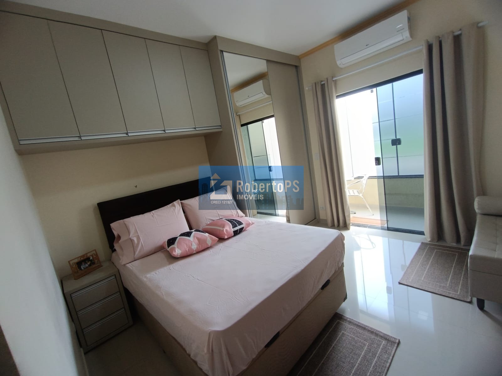Imperdível Casa à Venda em São José dos Campos-SP, Jardim das Indústrias: 3 quartos, 1 suíte, 3 salas, 3 banheiros, 2 vagas, 157,80 m².