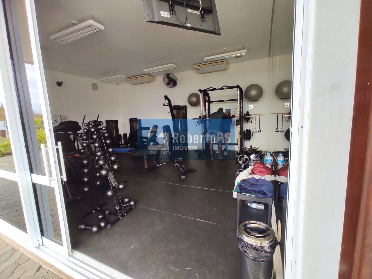 Imóvel de Luxo à Venda em São José dos Campos-SP no Condomínio Residencial Alphaville II: 3 Quartos, 3 Suítes, 3 Salas, 4 Banheiros, 4 Vagas, 290m²