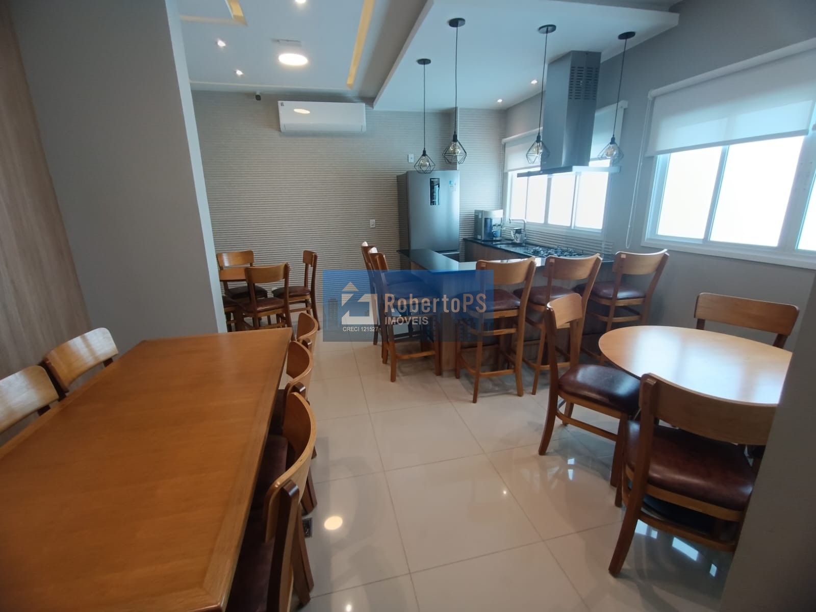 Apartamento à venda em São José dos Campos-SP: 2 quartos, 1 suíte, 3 salas, 2 banheiros, 2 vagas, 82m² no Jardim Petrópolis!