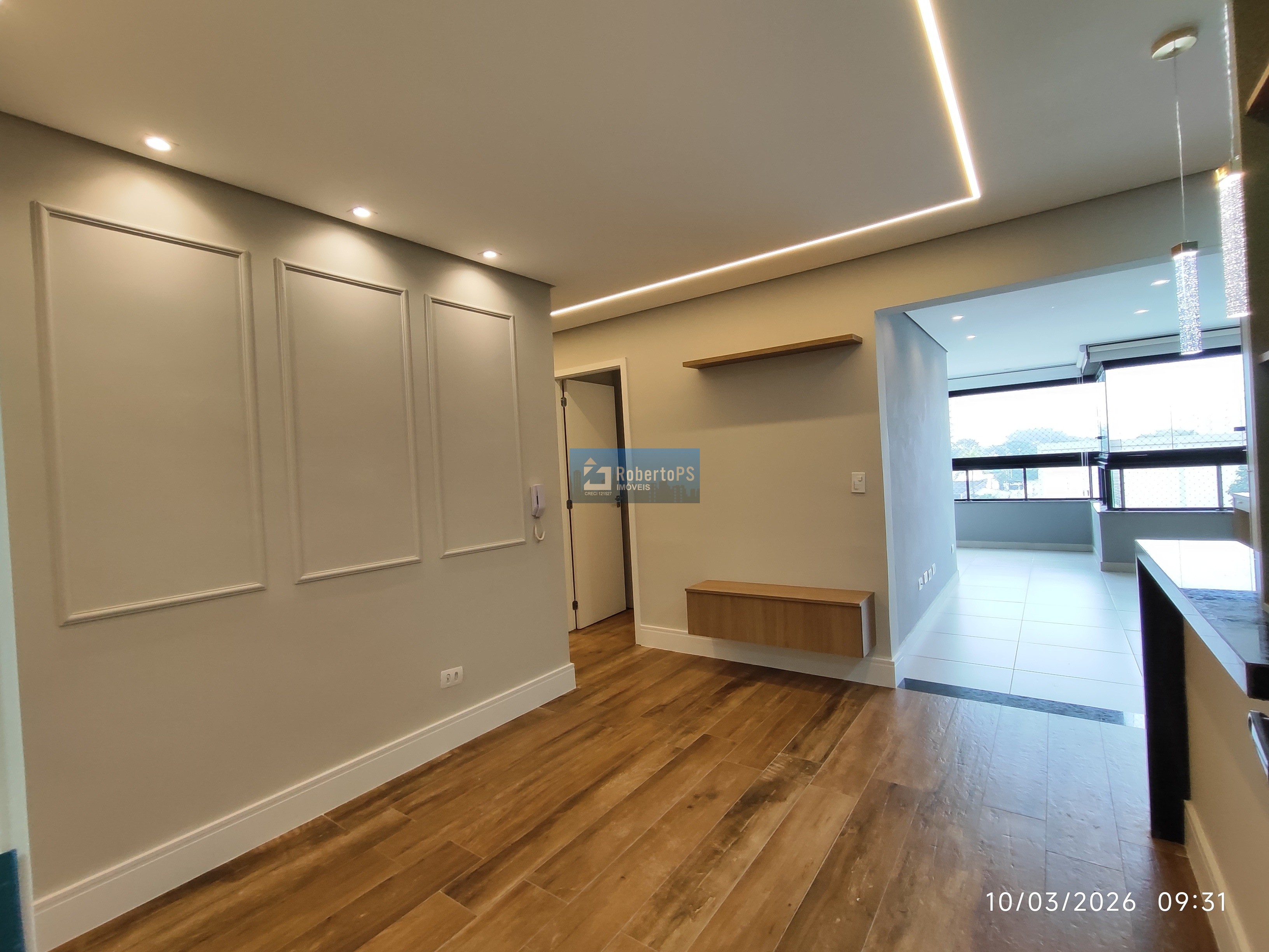 Apartamento à venda em São José dos Campos - Jardim Augusta: 3 quartos, 1 suíte, 2 salas, 2 banheiros, 2 vagas, 73m². Venha conferir!