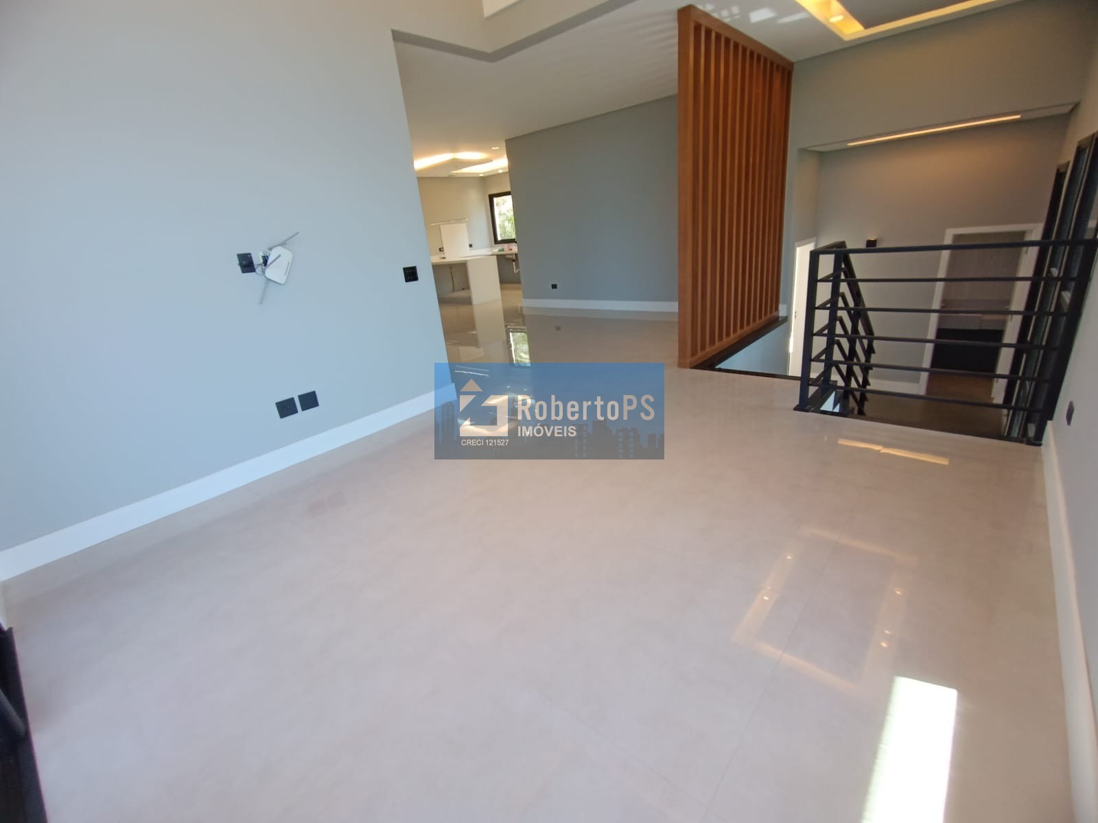 Imóvel de Luxo à Venda em São José dos Campos-SP no Condomínio Residencial Alphaville II: 3 Quartos, 3 Suítes, 3 Salas, 4 Banheiros, 4 Vagas, 290m²