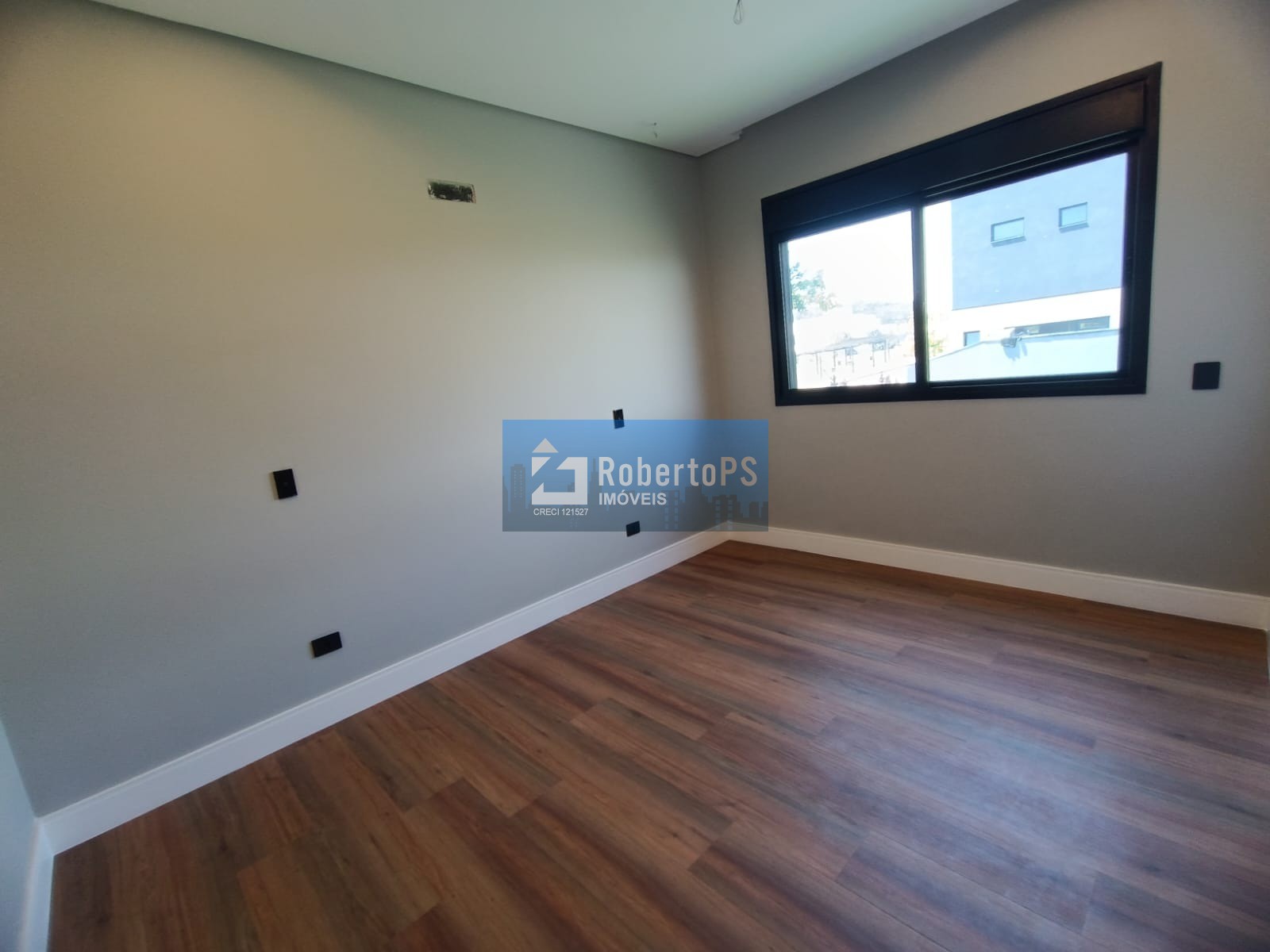 Imóvel de Luxo à Venda em São José dos Campos-SP no Condomínio Residencial Alphaville II: 3 Quartos, 3 Suítes, 3 Salas, 4 Banheiros, 4 Vagas, 290m²