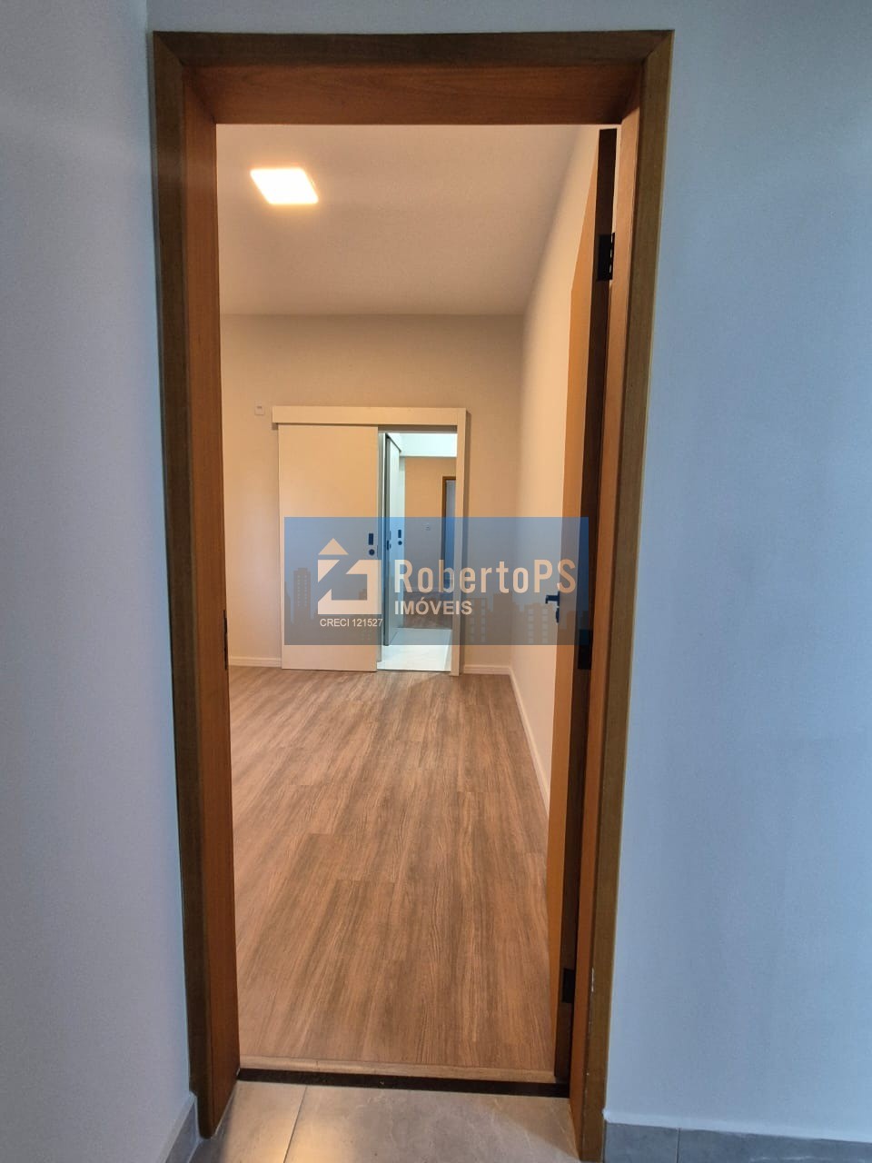 Casa em condomínio de luxo com 3 quartos e 2 vagas no parque