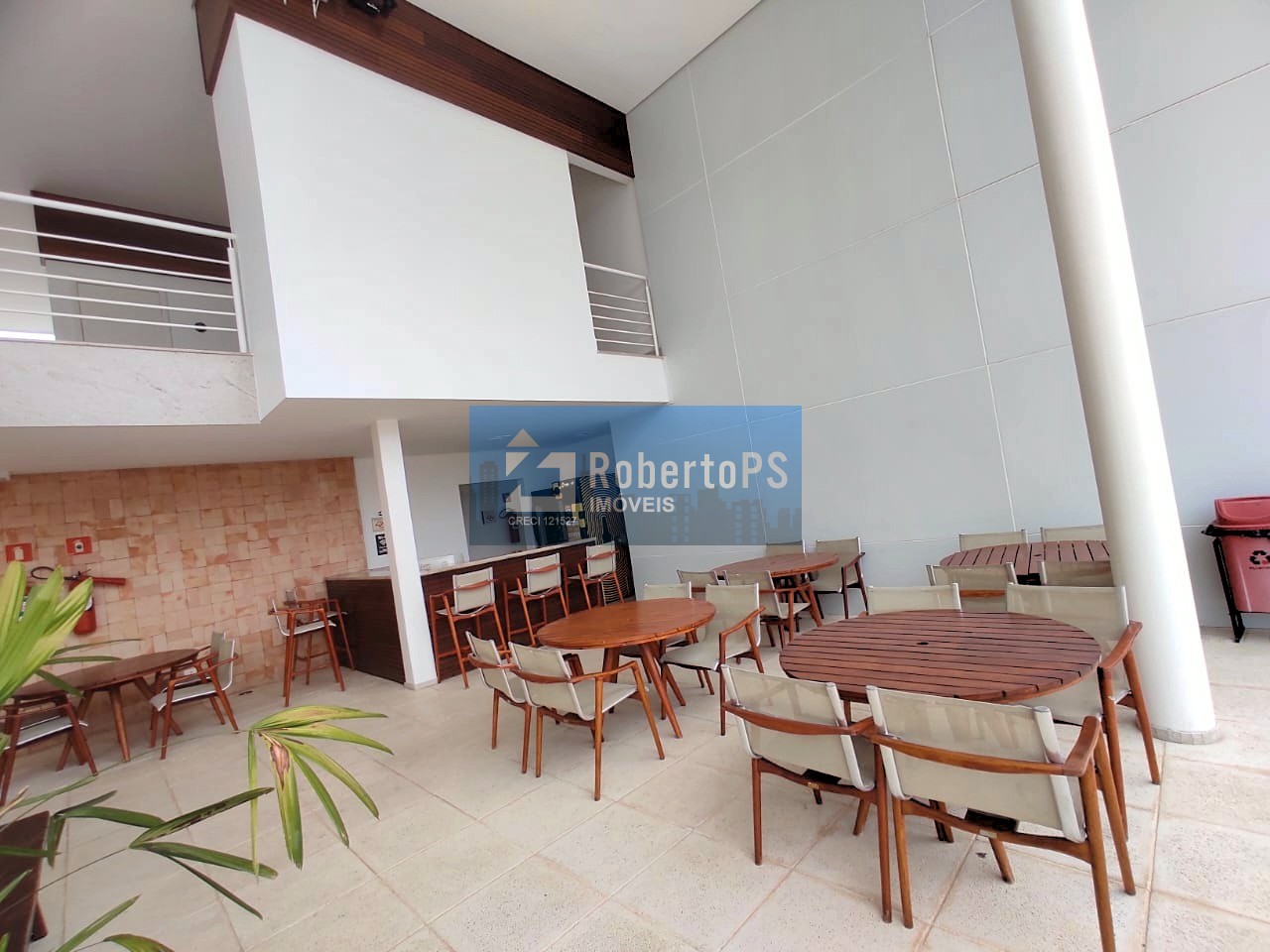 Imóvel de Luxo à Venda em São José dos Campos-SP no Condomínio Residencial Alphaville II: 3 Quartos, 3 Suítes, 3 Salas, 4 Banheiros, 4 Vagas, 290m²