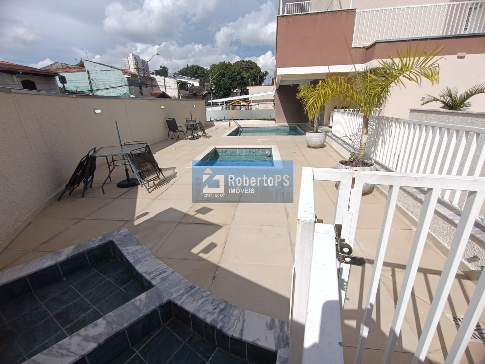 Apartamento à venda em São José dos Campos-SP: 2 quartos, 1 suíte, 3 salas, 2 banheiros, 2 vagas, 82m² no Jardim Petrópolis!