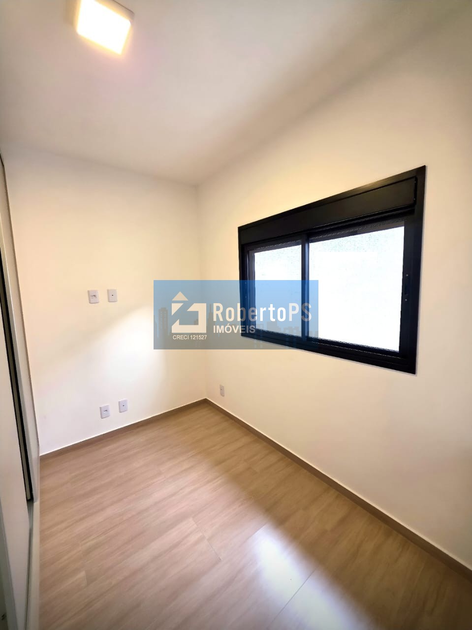 Imperdível casa à venda em São José dos Campos-SP, Jardim Satélite: 3 quartos, 1 suíte, 3 salas, 2 banheiros, 2 vagas, 105m².