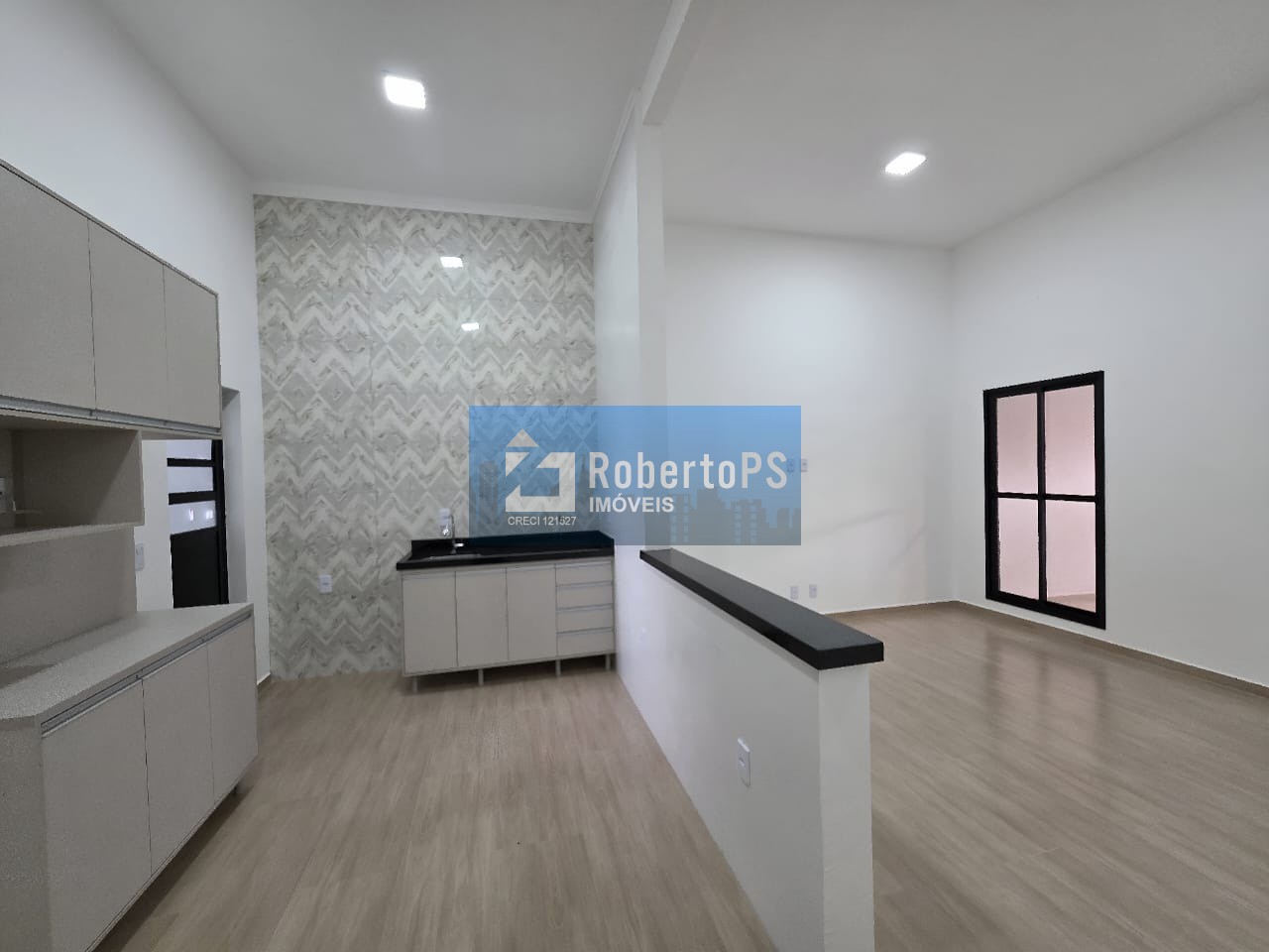 Imperdível casa à venda em São José dos Campos-SP, Jardim Satélite: 3 quartos, 1 suíte, 3 salas, 2 banheiros, 2 vagas, 105m².