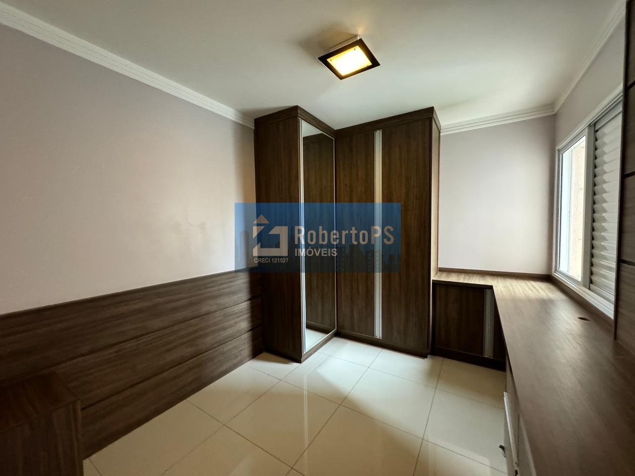 Apartamento para locação no Jardim Esplanada em São José dos Campos-SP: 3 quartos, 3 suítes, 1 sala, 4 banheiros, 2 vagas de garagem, 133m².
