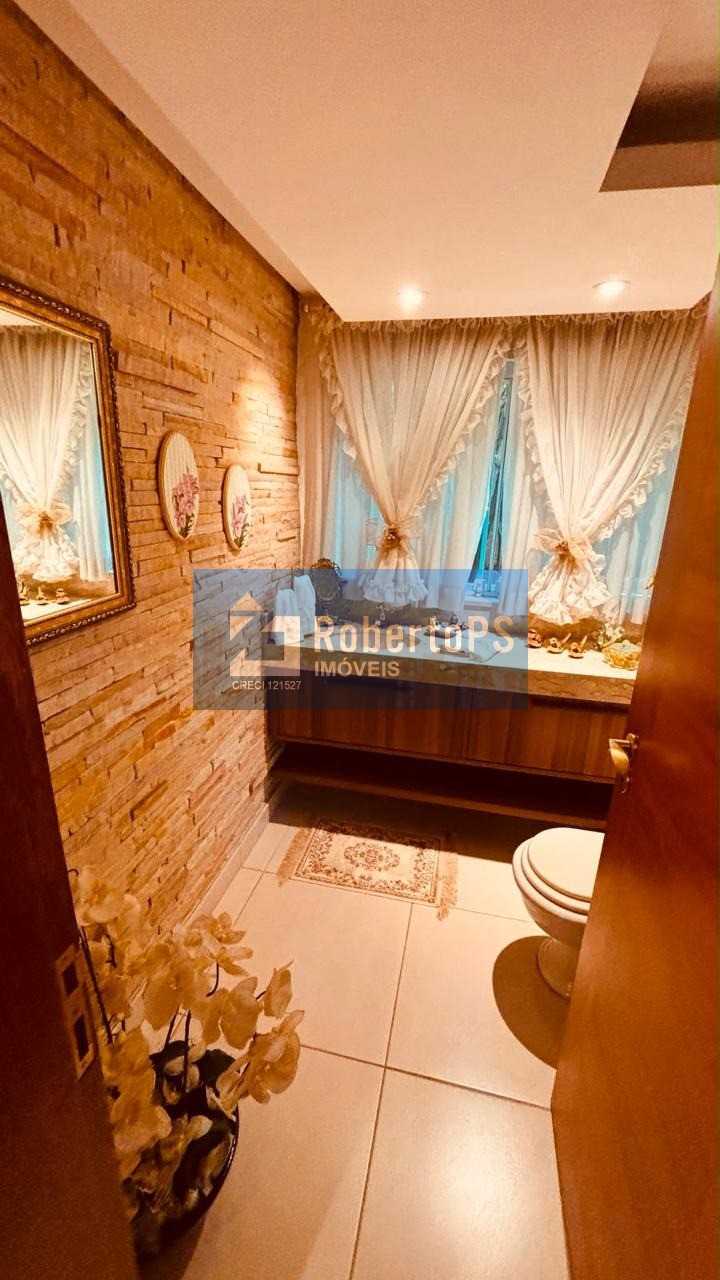 Imperdível! Casa em condomínio à venda em Sorocaba-SP, Jardim Refúgio. 4 quartos, 4 suítes, 1 sala, 4 vagas, 490m².