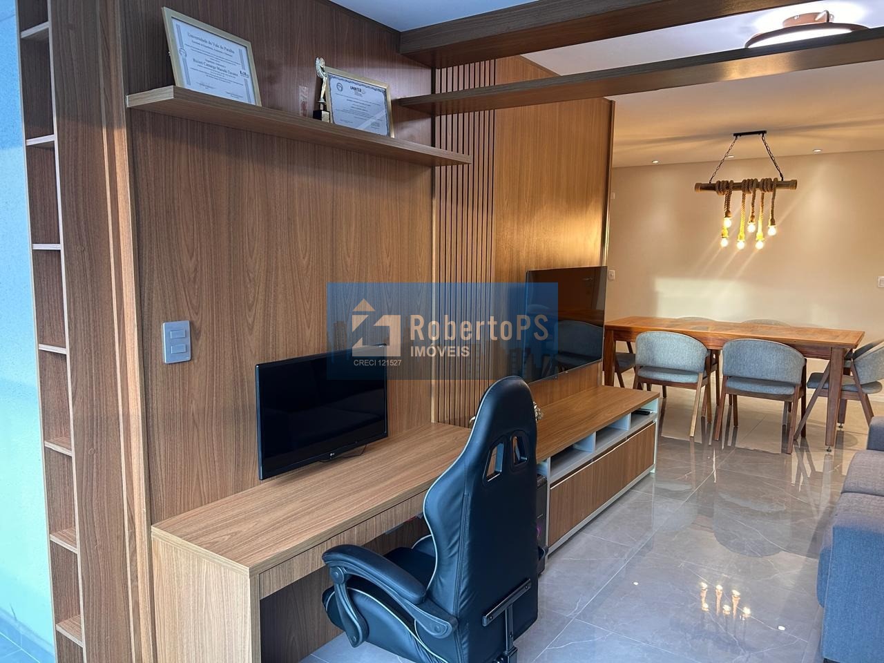 Apartamento à Venda em São José dos Campos-SP, Vila Adyana: 2 Quartos, 1 Suíte, 1 Sala, 2 Banheiros, 2 Vagas - 72m²!