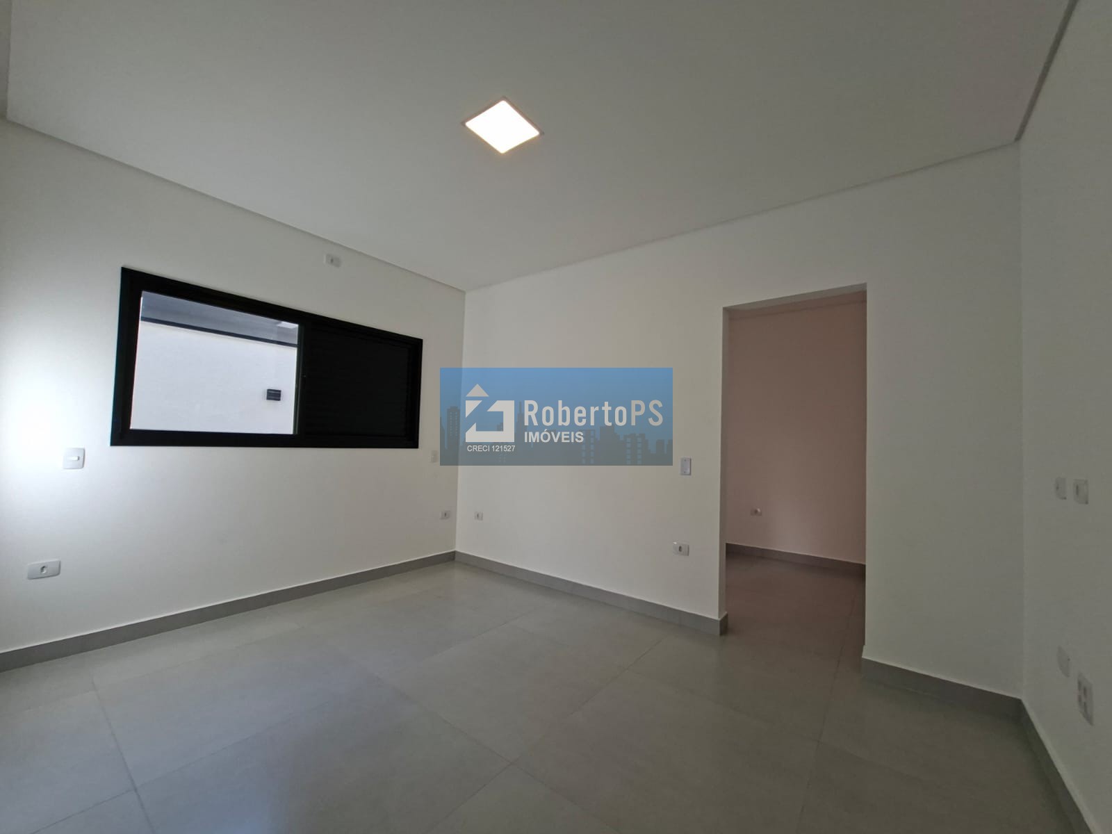 Casa em Condomínio à venda em Caçapava-SP - 3 quartos, 1 suíte, 1 sala, 2 vagas - Condomínio Terras do Vale - 300m².