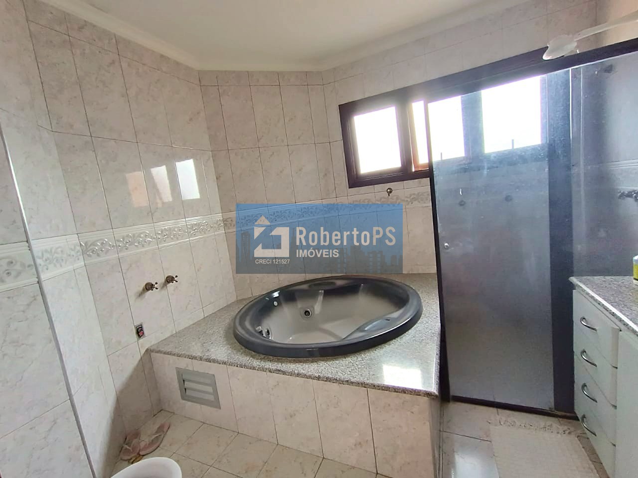 Luxuosa mansão à venda em condomínio exclusivo de São José dos Campos-SP, Jardim das Colinas: 5 quartos, 5 suítes, 3 salas, 7 banheiros, 4 vagas, 540m².
