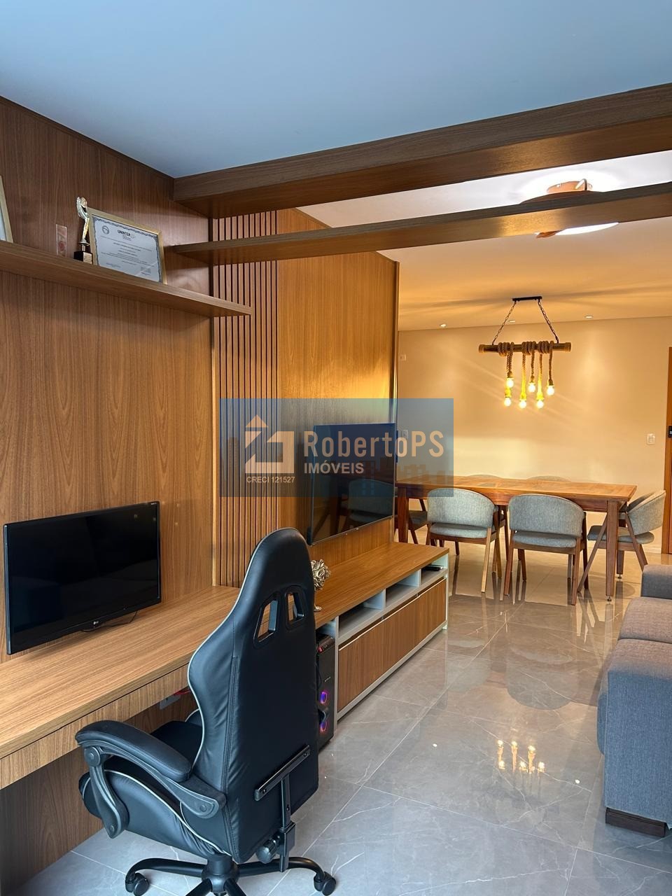 Apartamento à Venda em São José dos Campos-SP, Vila Adyana: 2 Quartos, 1 Suíte, 1 Sala, 2 Banheiros, 2 Vagas - 72m²!