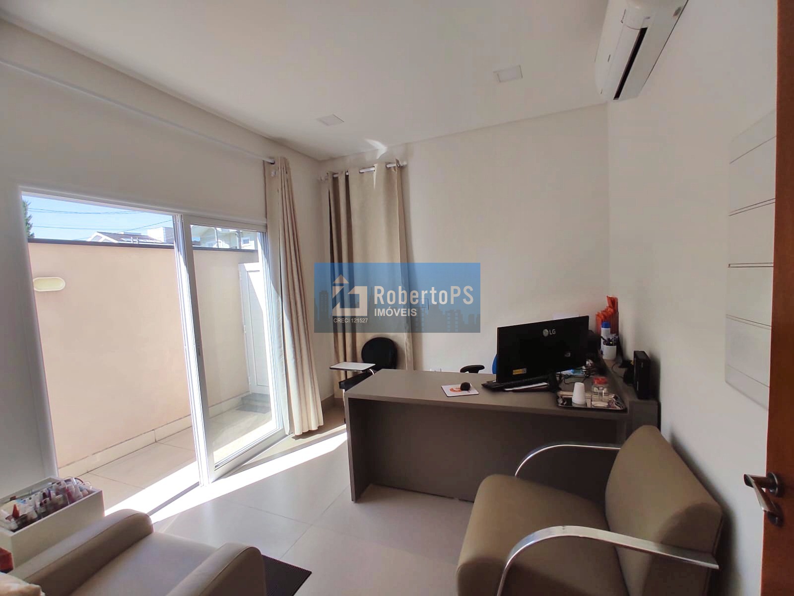 Casa em Condomínio de Alto Padrão com 3 Quartos e 2 Suítes no Urbanova, São José dos Campos-SP - Imperdível!