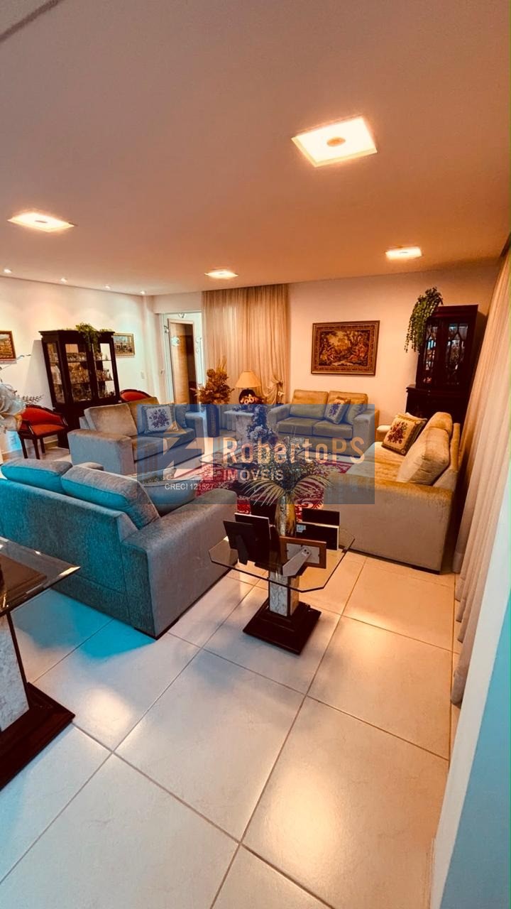 Imperdível! Casa em condomínio à venda em Sorocaba-SP, Jardim Refúgio. 4 quartos, 4 suítes, 1 sala, 4 vagas, 490m².