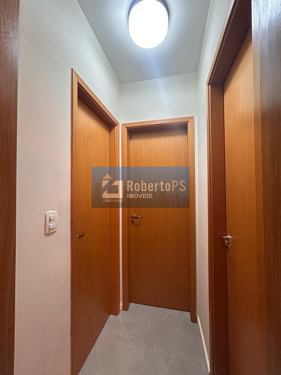 Apartamento à Venda em São José dos Campos-SP, Vila Adyana: 2 Quartos, 1 Suíte, 1 Sala, 2 Banheiros, 2 Vagas - 72m²!