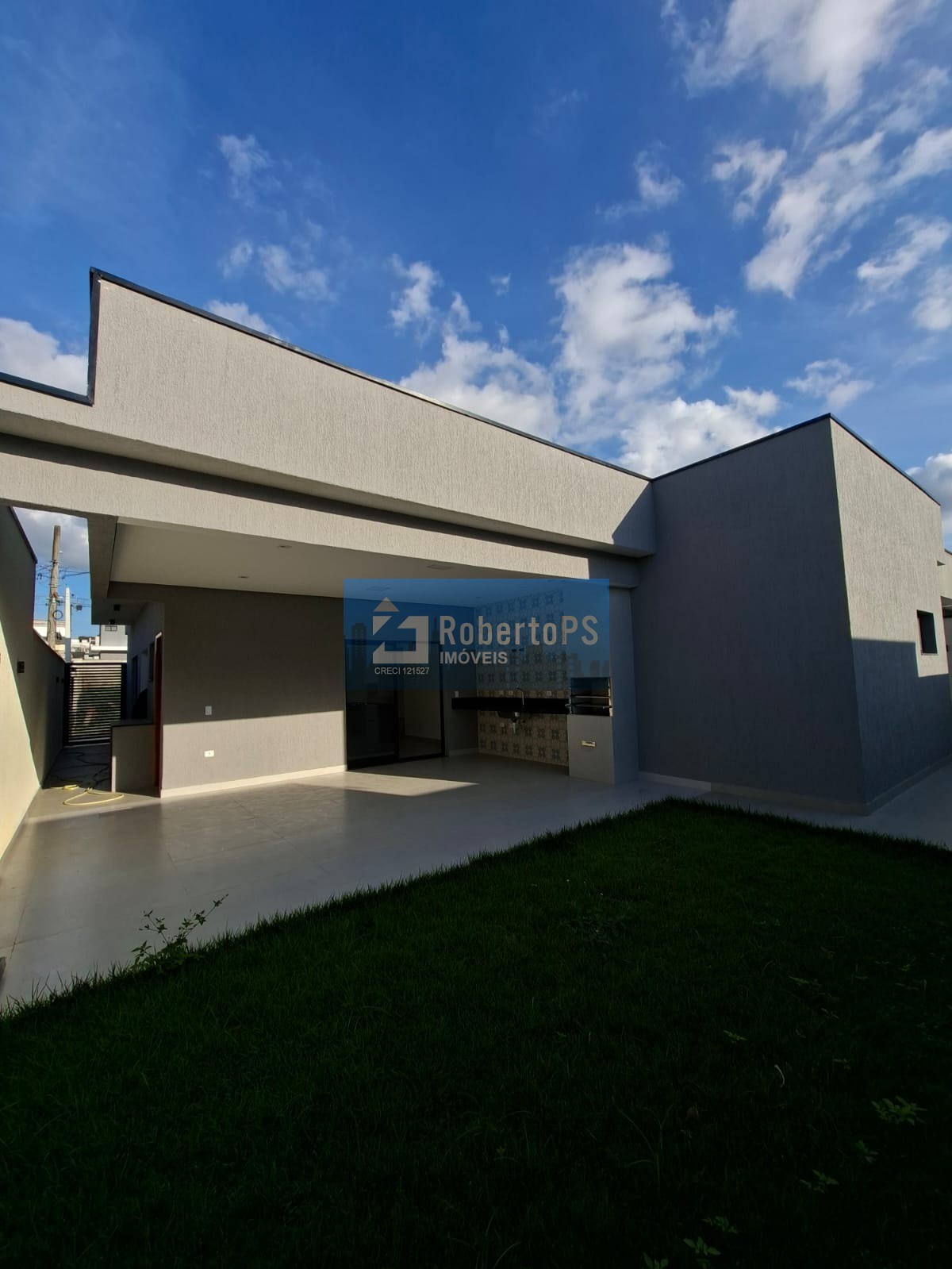 Casa em Condomínio à venda em Caçapava-SP - 3 quartos, 1 suíte, 1 sala, 2 vagas - Condomínio Terras do Vale - 300m².