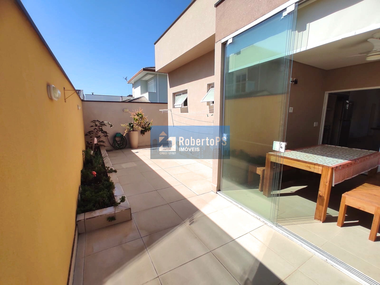 Casa em Condomínio de Alto Padrão com 3 Quartos e 2 Suítes no Urbanova, São José dos Campos-SP - Imperdível!