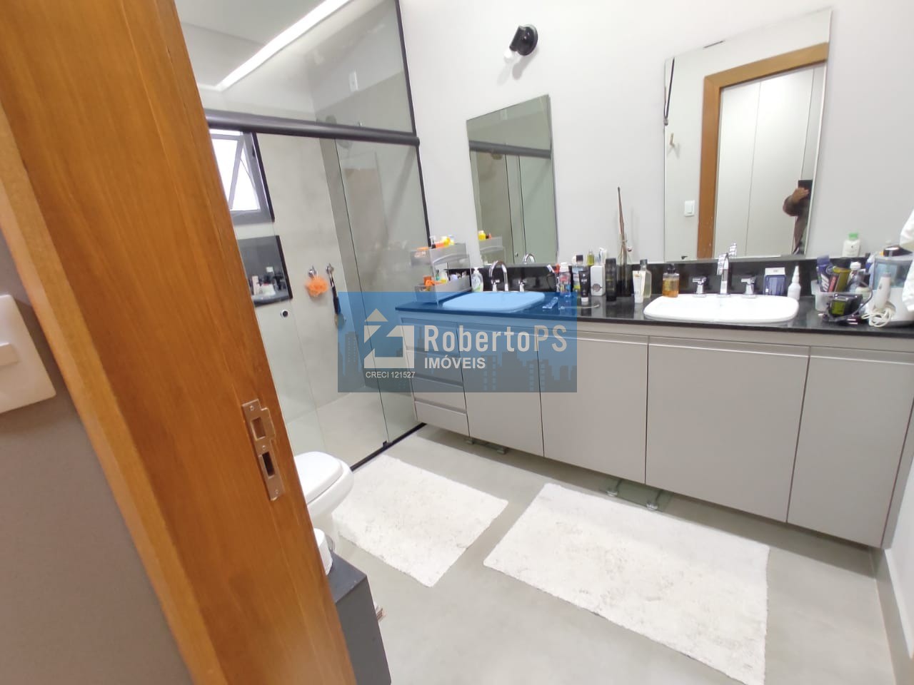 Casa em Condomínio de Alto Padrão no Urbanova, São José dos Campos-SP: 3 Quartos, 3 Suítes, 3 Salas, 4 Banheiros, 2 Vagas - 236m²