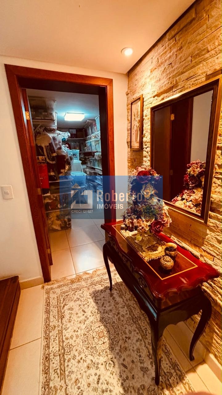 Imperdível! Casa em condomínio à venda em Sorocaba-SP, Jardim Refúgio. 4 quartos, 4 suítes, 1 sala, 4 vagas, 490m².