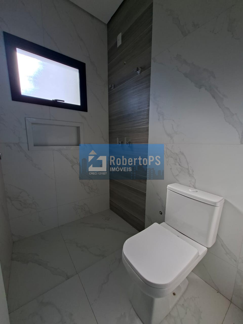 Venda de Casa em Condomínio de Luxo em São José dos Campos-SP - 3 Quartos, 2 Suítes, 4 Banheiros, 4 Vagas - Parque Martim Cererê - 250m².
