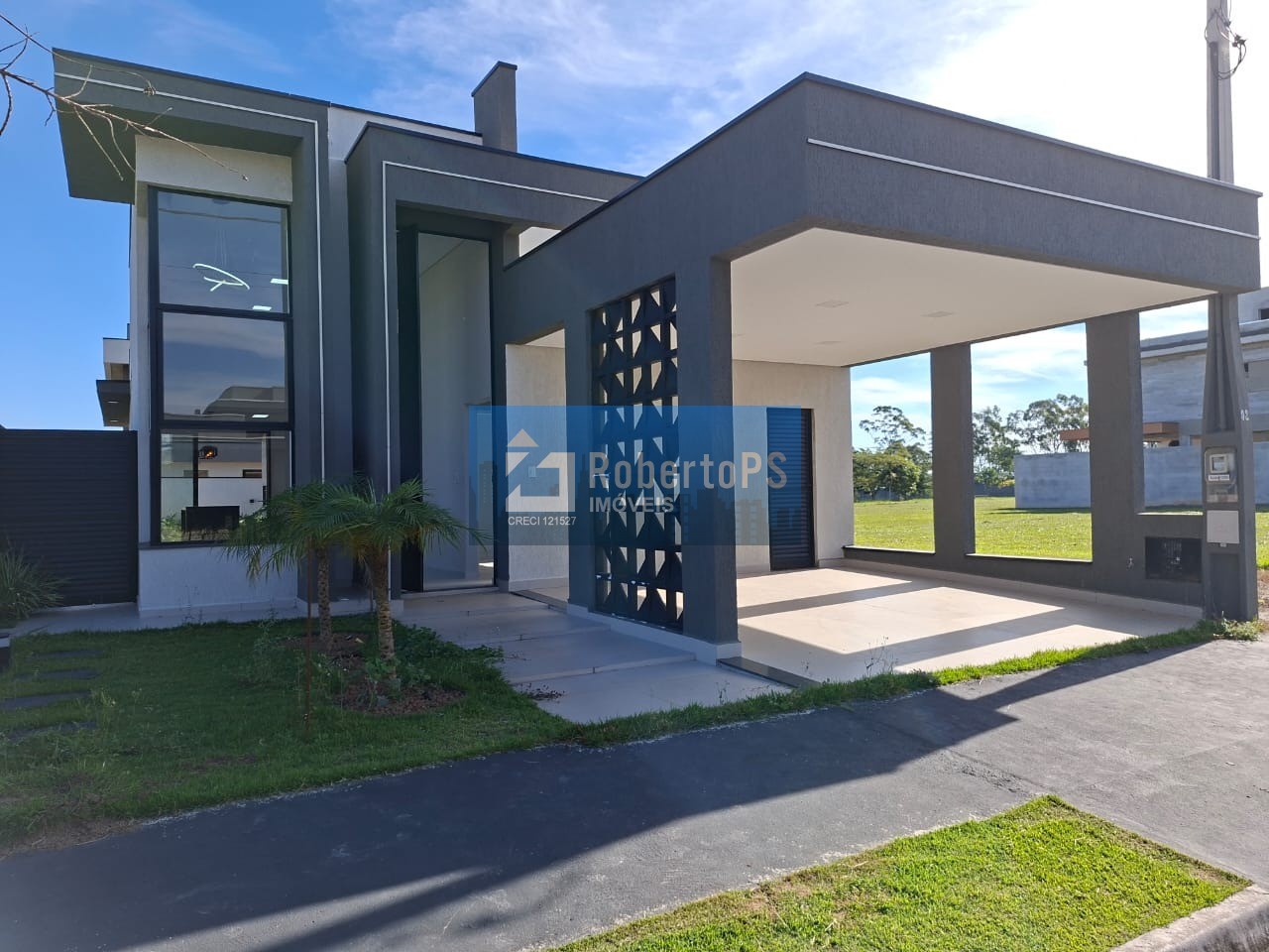 Venda de casa em condomínio de luxo em são josé dos campos-s