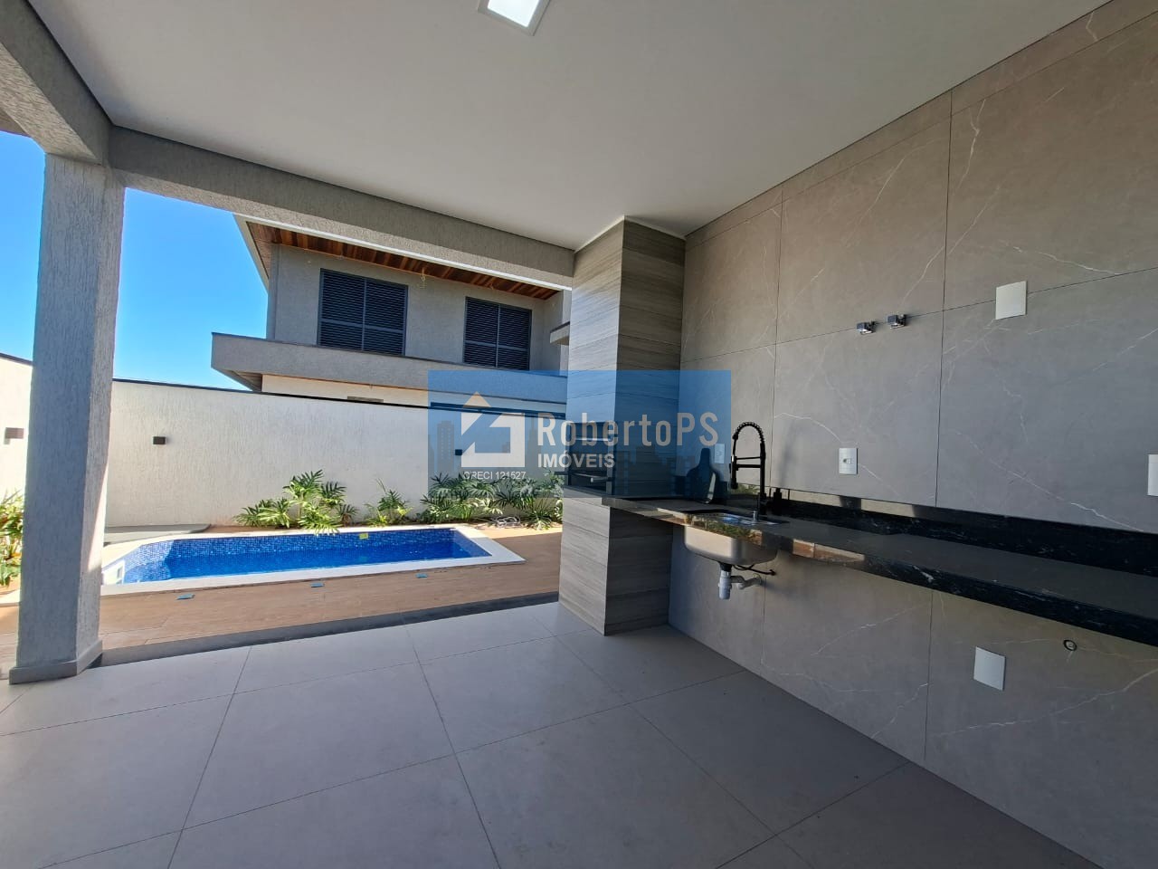 Venda de casa em condomínio de luxo em são josé dos campos-s