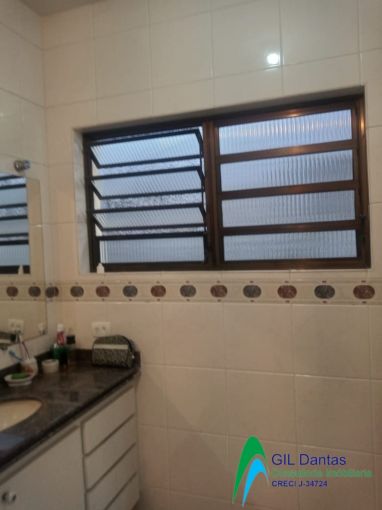 Casa à venda com 3 quartos, 260m² - Foto 17