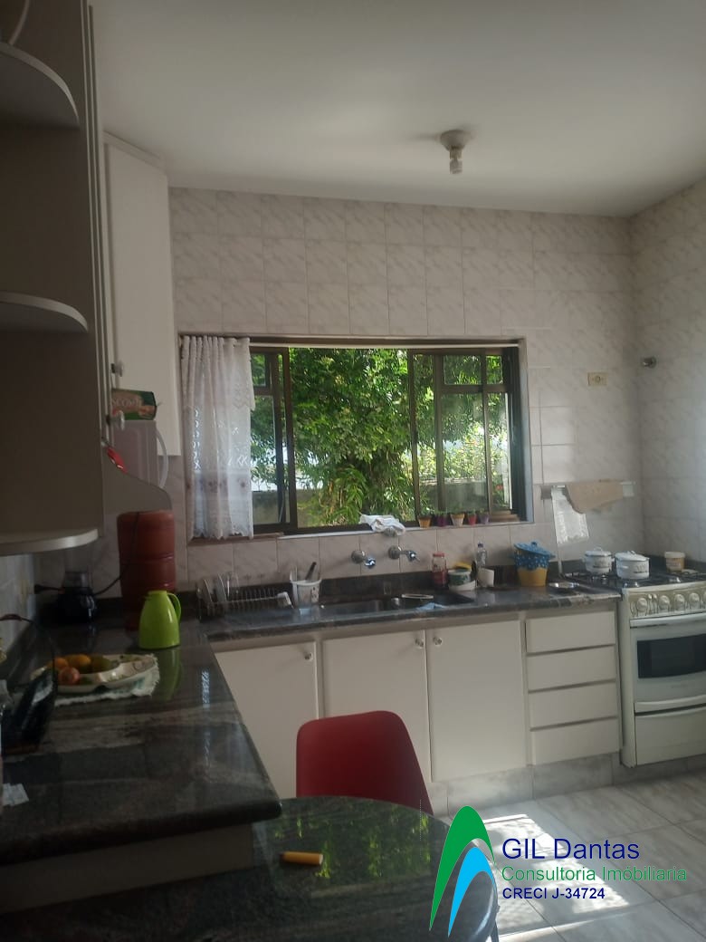 Casa à venda com 3 quartos, 260m² - Foto 7